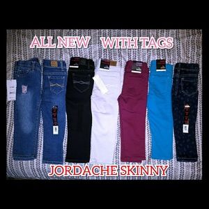 NEW 2T JORDACHE BUNDLE